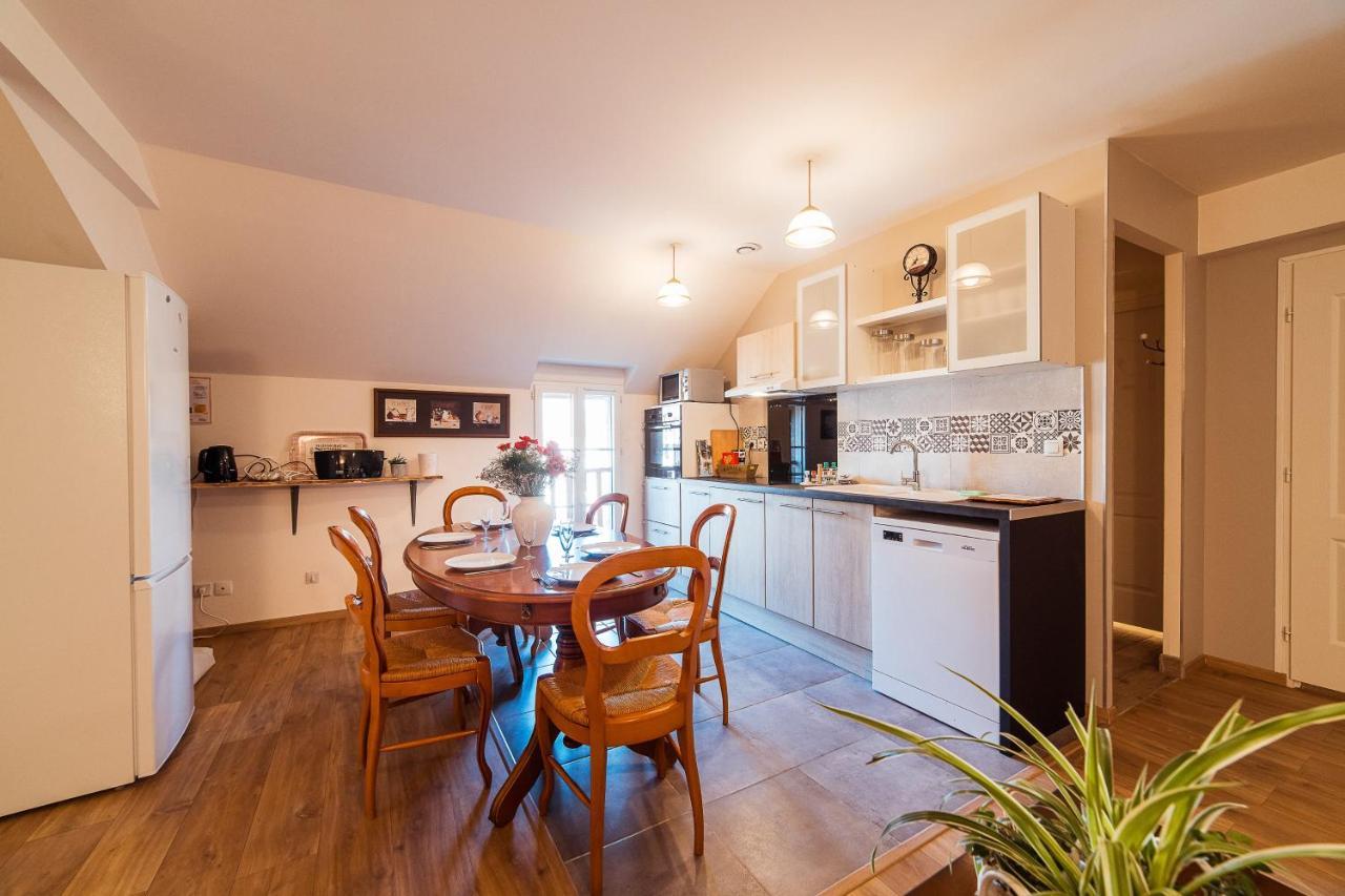 Maison Calme 14 Personnes, Piscine, Jardin Et Parking Buchères Екстериор снимка
