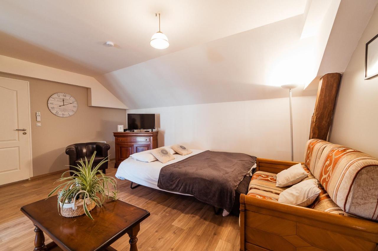 Maison Calme 14 Personnes, Piscine, Jardin Et Parking Buchères Екстериор снимка