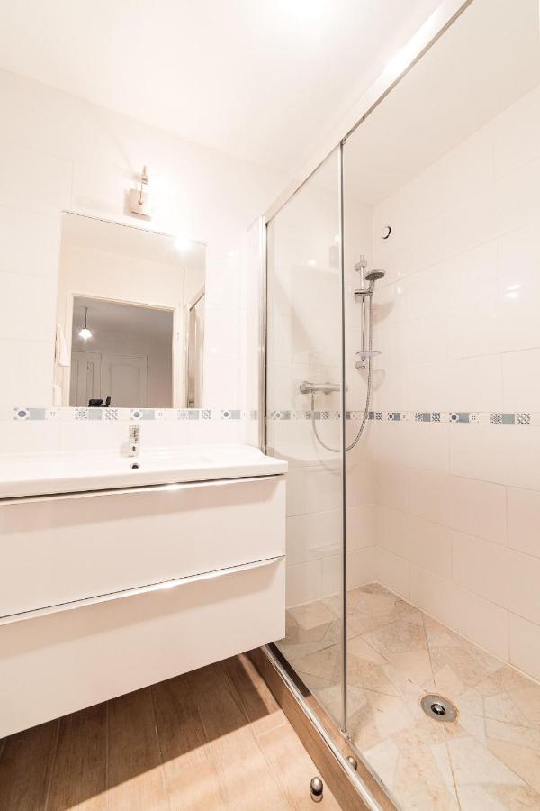 Maison Calme 14 Personnes, Piscine, Jardin Et Parking Buchères Екстериор снимка